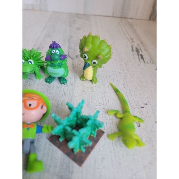 Green toy variety frog dinosaur lizard grass alien guy set monster - Picture 4 of 10